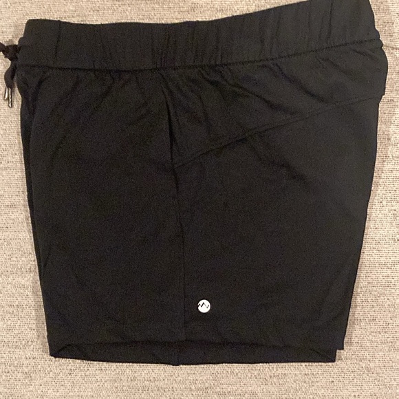 Willit Sports Small-Women’s Shorts NWT - Picture 8 of 12
